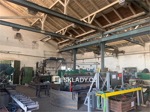 Pronájem skladu / haly, 942 m² - 2