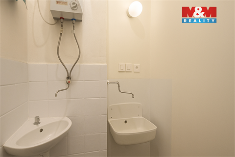 Pronájem obchodních prostor, 47 m² 18