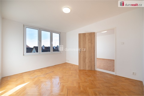 Pronájem bytu 2+1, 52 m² 2
