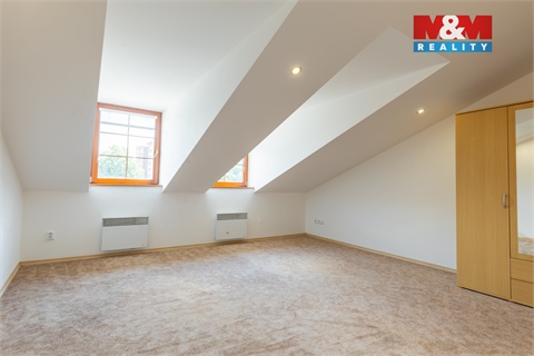 Pronájem bytu 4kk, 122 m² 2