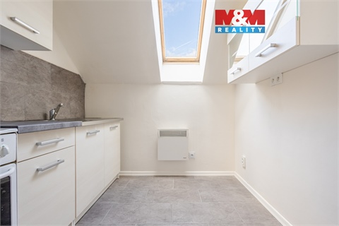 Pronájem bytu 1+1, 34 m² 0