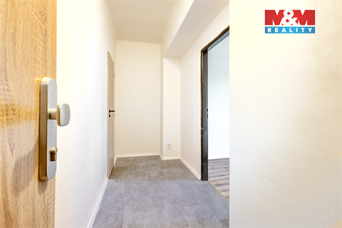 Pronájem bytu 1+1, 34 m² 2