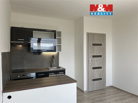 Pronájem bytu 1+1, 33 m² 0