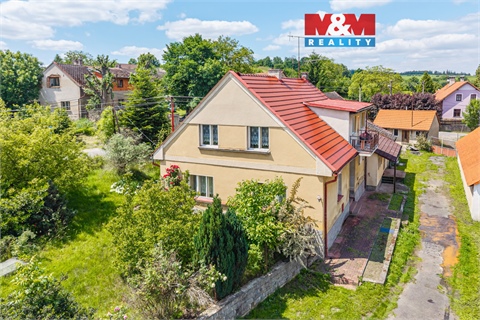 Prodej rodinného domu, 400 m² 0