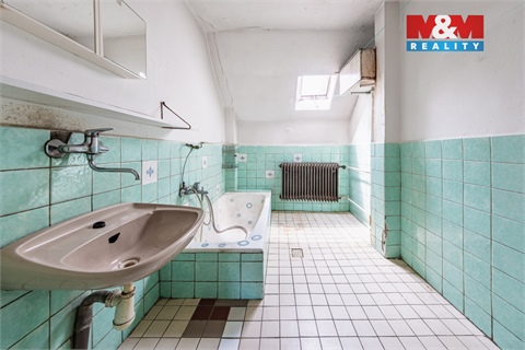 Prodej rodinného domu, 400 m² 14