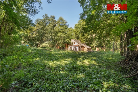 Prodej stavebního pozemku, 2 272 m² 4