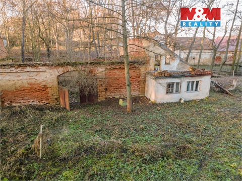 Prodej stavebního pozemku, 2 272 m² 2