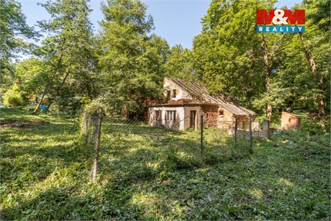 Prodej stavebního pozemku, 2 272 m² 10