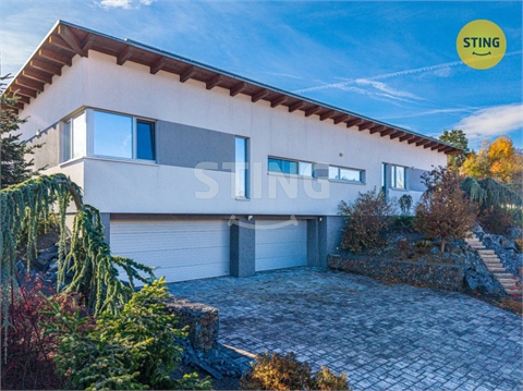 Prodej rodinného domu, 440 m² - 8