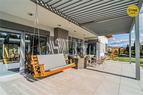 Prodej rodinného domu, 440 m² 12