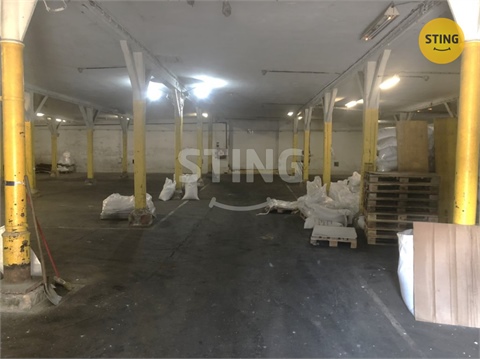 Pronájem skladu / haly, 781 m² - 2