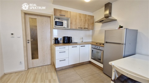 Pronájem bytu 1kk, 33 m² 0