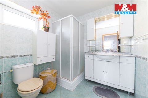 Prodej rodinného domu, 327 m² - 4