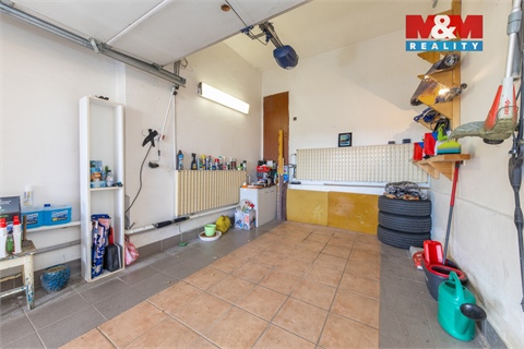 Prodej rodinného domu, 327 m² 18