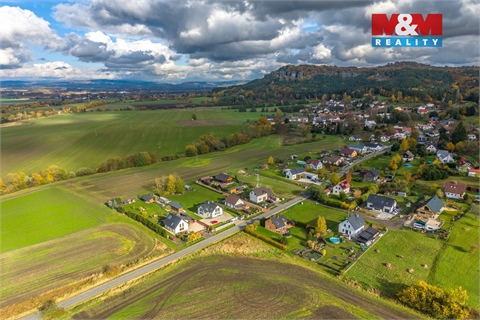 Prodej stavebního pozemku, 1 000 m² 8