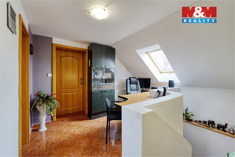 Prodej rodinného domu, 225 m² 8