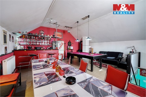 Prodej rodinného domu, 225 m² 20