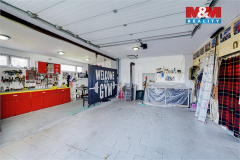 Prodej rodinného domu, 225 m² 24