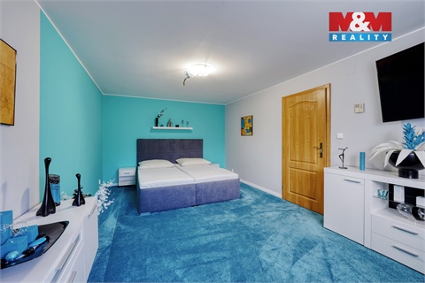 Prodej rodinného domu, 225 m² - 8