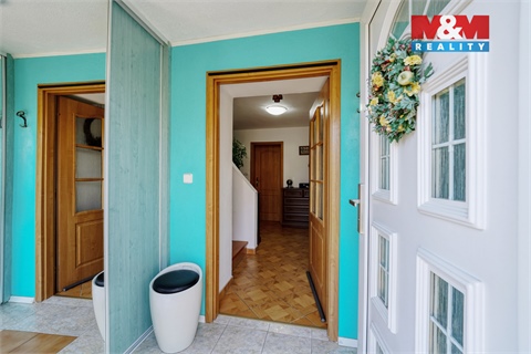 Prodej rodinného domu, 225 m² 18