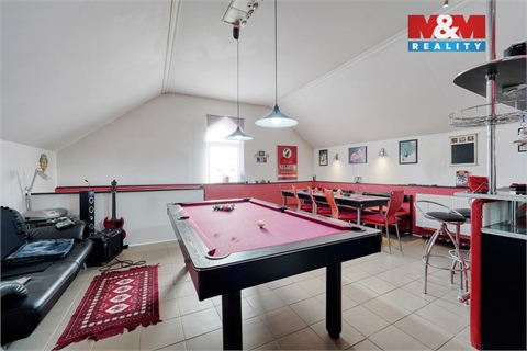 Prodej rodinného domu, 225 m² 22