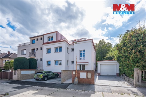 Prodej rodinného domu, 311 m² 14