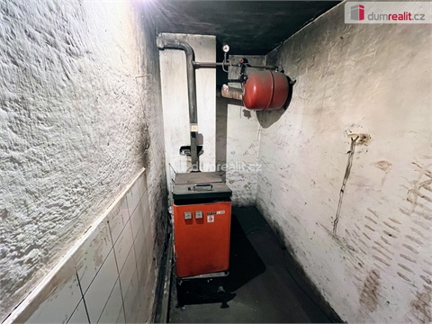 Prodej rodinného domu, 180 m² - 18