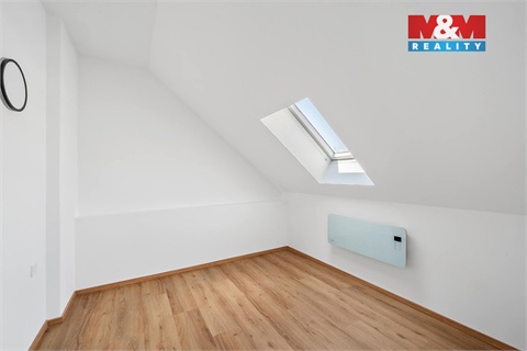 Pronájem bytu 2kk, 38 m² 2
