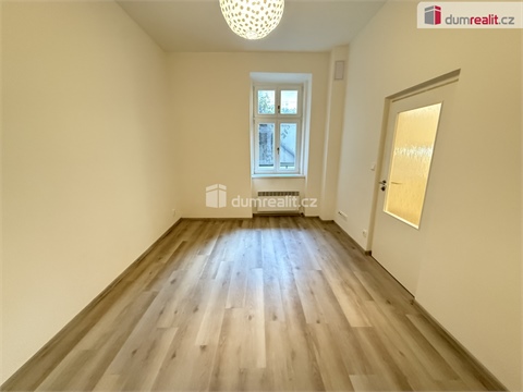 Pronájem bytu 1kk, 27 m² - 2