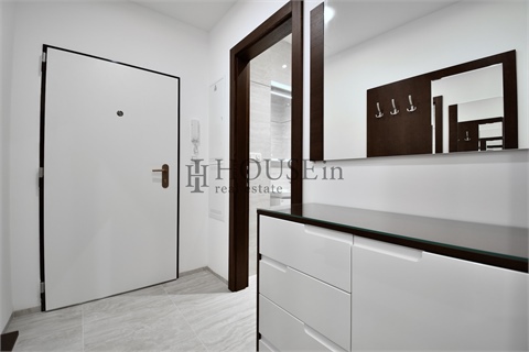 Pronájem bytu 3kk, 75 m² - 24