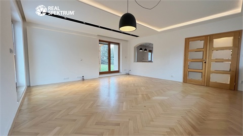 Pronájem rodinného domu, 200 m² - 0