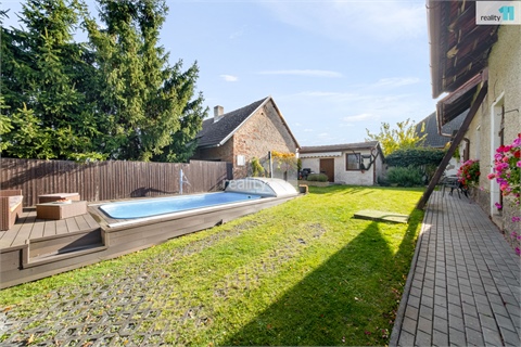 Prodej rodinného domu, 306 m² - 10