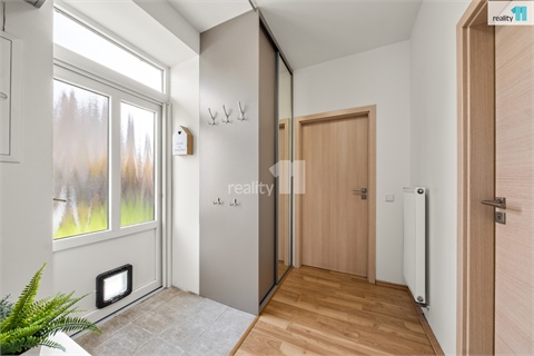 Prodej rodinného domu, 306 m² - 6