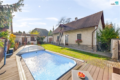 Prodej rodinného domu, 306 m² 0