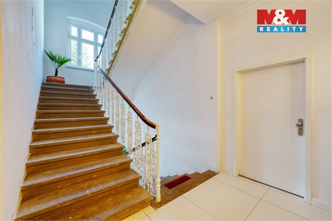 Prodej rodinného domu, 600 m² - 18