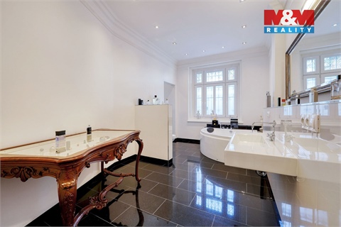 Prodej rodinného domu, 600 m² - 26