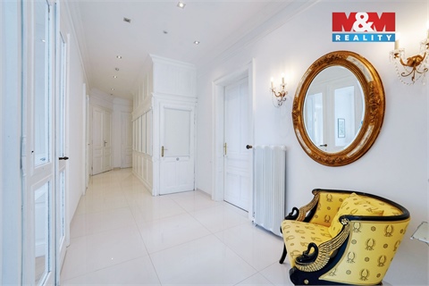 Prodej rodinného domu, 600 m² 20