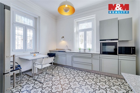 Prodej rodinného domu, 600 m² - 28