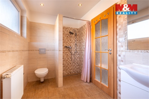 Prodej rodinného domu, 180 m² - 20