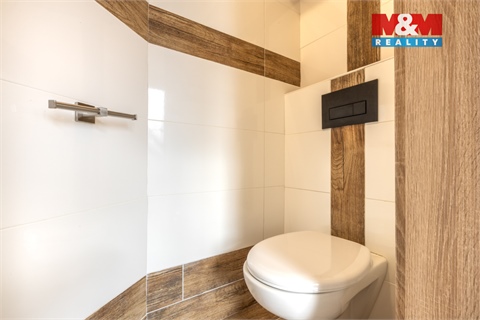 Prodej rodinného domu, 180 m² 18