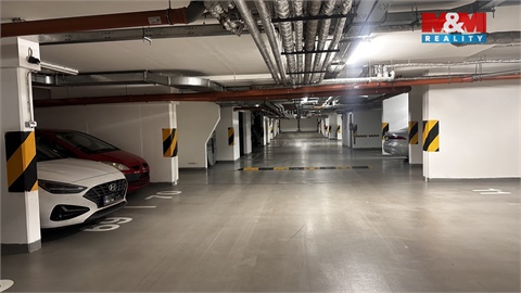 Prodej parkovacího místa, 18 m² 2