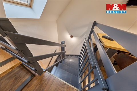 Prodej bytu 4kk, 90 m² - 22