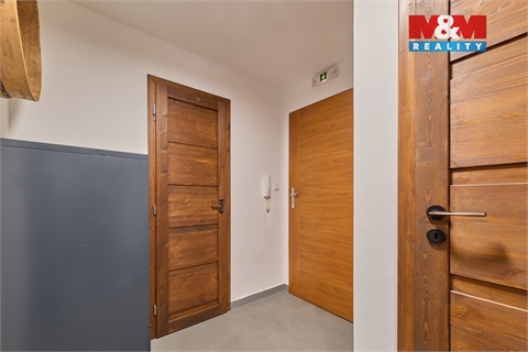 Prodej bytu 4kk, 90 m² 24