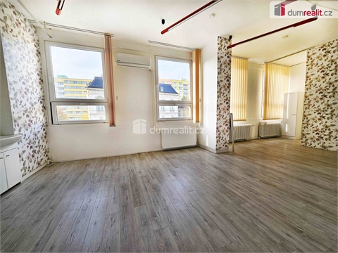 Pronájem kanceláře, 34 m² - 0