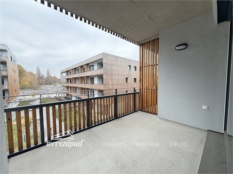 Pronájem bytu 2kk, 61 m² - 2