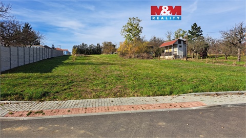 Prodej stavebního pozemku, 1 187 m² 0