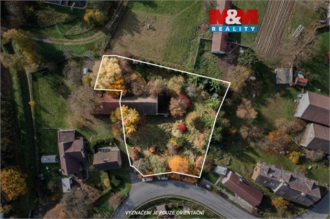 Prodej stavebního pozemku, 1 767 m² 0