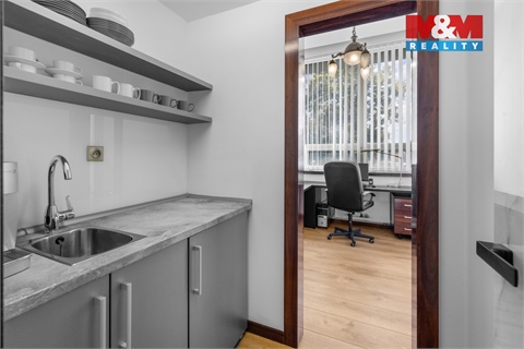 Pronájem kanceláře, 42 m² 4