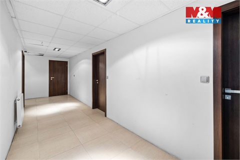 Pronájem kanceláře, 180 m² 10