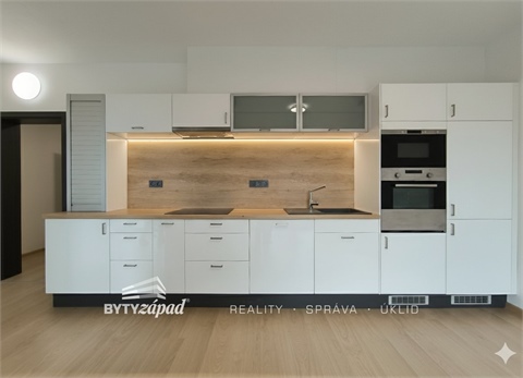 Pronájem bytu 2kk, 42 m² - 2